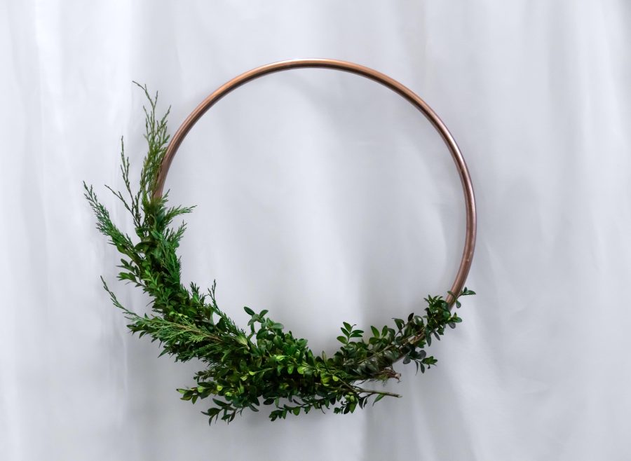 Wreath with green leaves